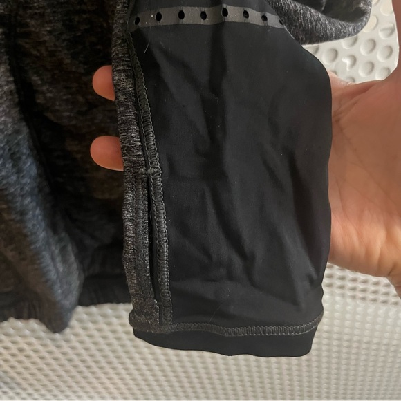 Lululemon Women’s 1/2 Zip Pullover Running Top Size 4 in Static Charcoal - Picture 5 of 8